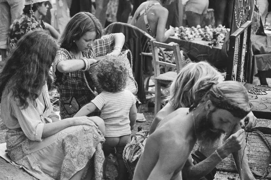 El mercadillo de los hippies amigos del comercio.