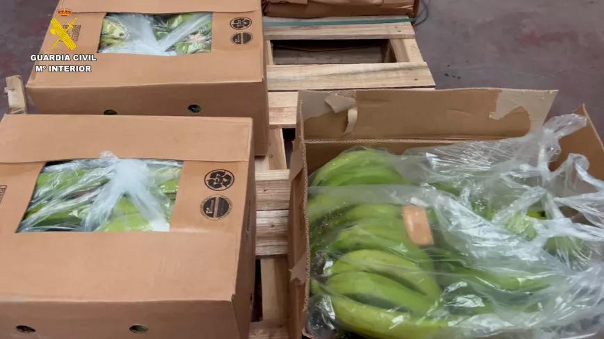 La policía incauta 2,3 toneladas de cocaína ocultas entre bananas en el puerto de Algeciras
