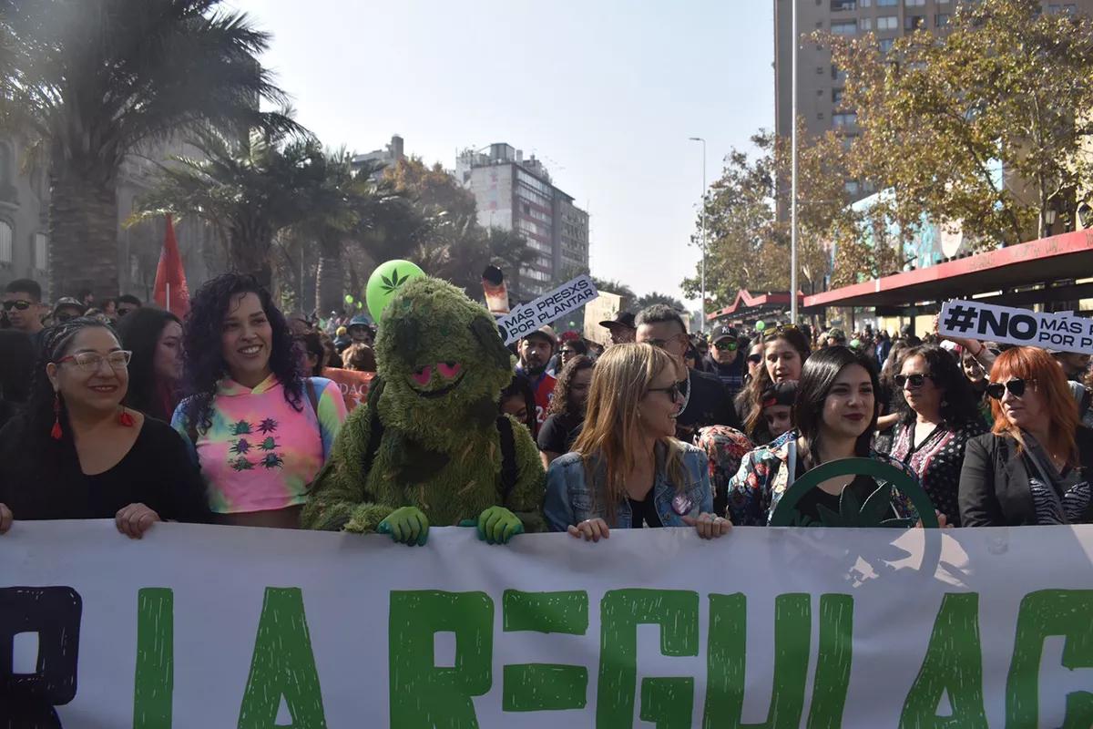 Chile pide la legalización del cannabis en la 17ª Marcha Cultiva tus Derechos 