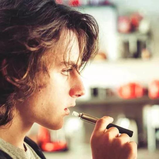 Estudio asegura que la edad óptima para el uso legal del cannabis son los 19 años
