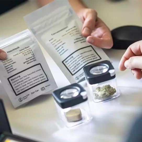 Zurich inicia la venta de cannabis para adultos