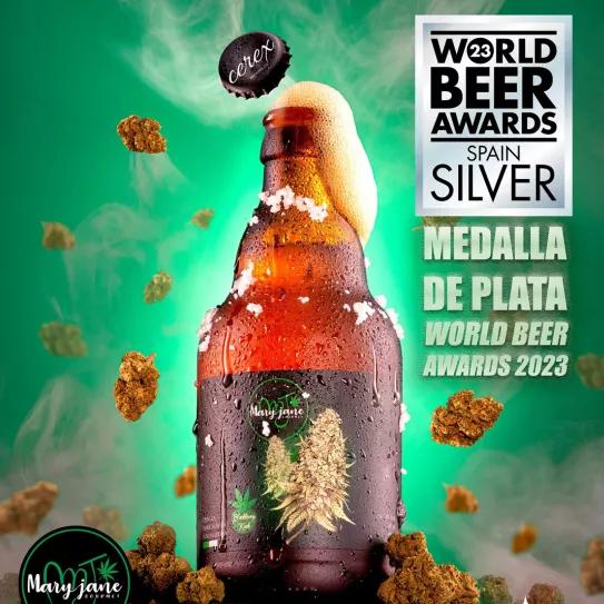 Una cerveza extremeña con sabor a cannabis gana una medalla de plata internacional 