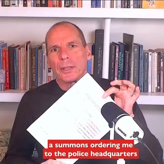 Una fiscalía cita a Varoufakis tras admitir consumo de drogas en un pódcast