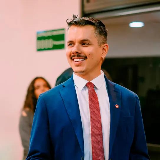 Un policía antiprohibicionista llega al Parlamento de un estado brasileño