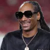 Snoop Dogg sube el salario a su liador de porros por encima de los 50.000 dólares