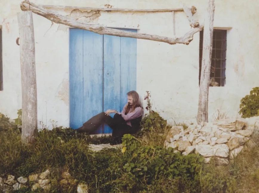 Escohotado en Ibiza, sin llaves y pensando en abrir las puertas de la percepción