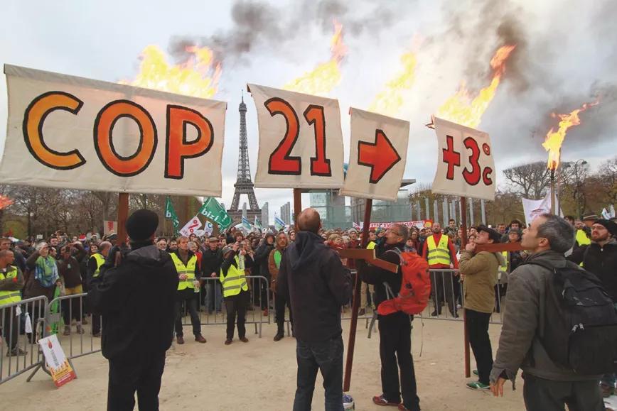 Los ecologistas denuncian que los acuerdos de la COP21 no frenan el cambio climático