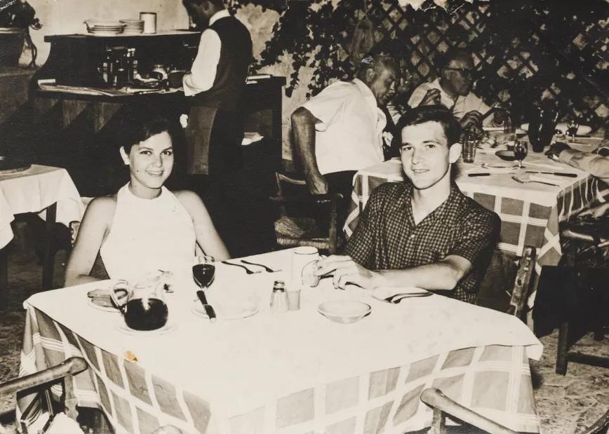 Cristina y Antonio, un 24 de julio de 1964, un poco antes de la revolución sexual