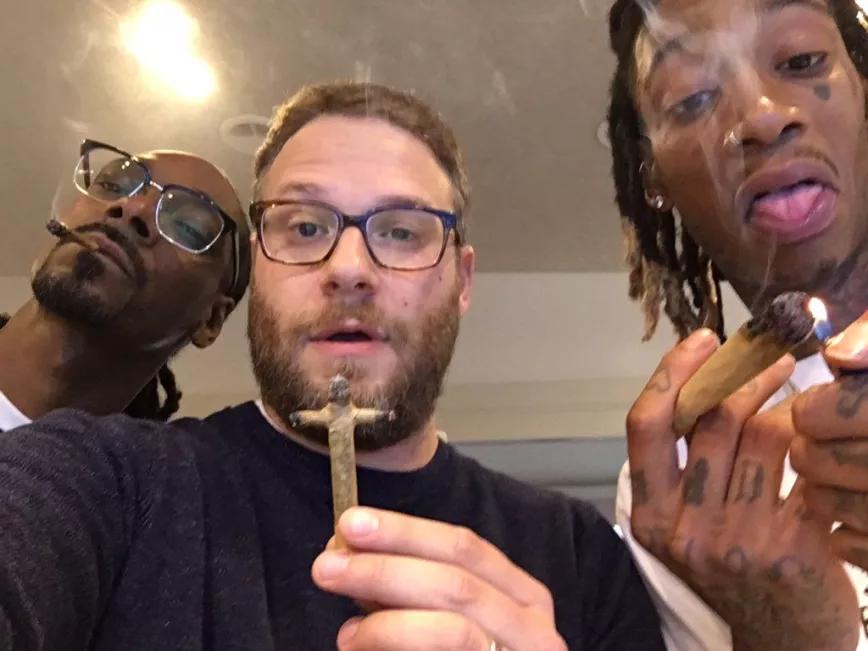 Seth Rogen + Wiz Khalifa: Amics per sempre. ¿Qué más se puede añadir de dos de lo fumones más reconocibles de famoseo?