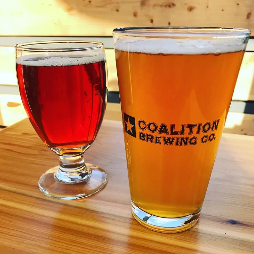 Coalition Brewing Company: IPA con CBD.