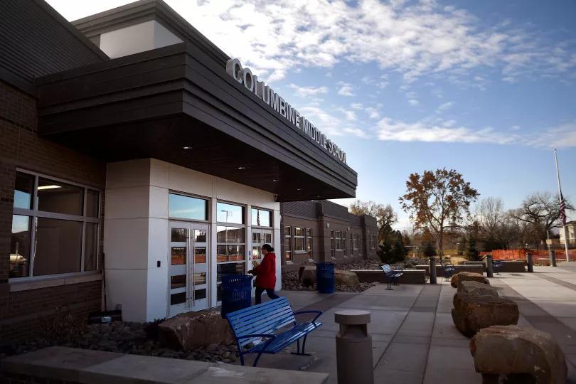 Este otoño, el Distrito Escolar del Condado de Montrose abrió la nueva Escuela Secundaria de Columbine. El proyecto de $ 33 millones reemplazó a un edificio escolar de casi 60 años de antigüedad, que se consideró estructuralmente deficiente.