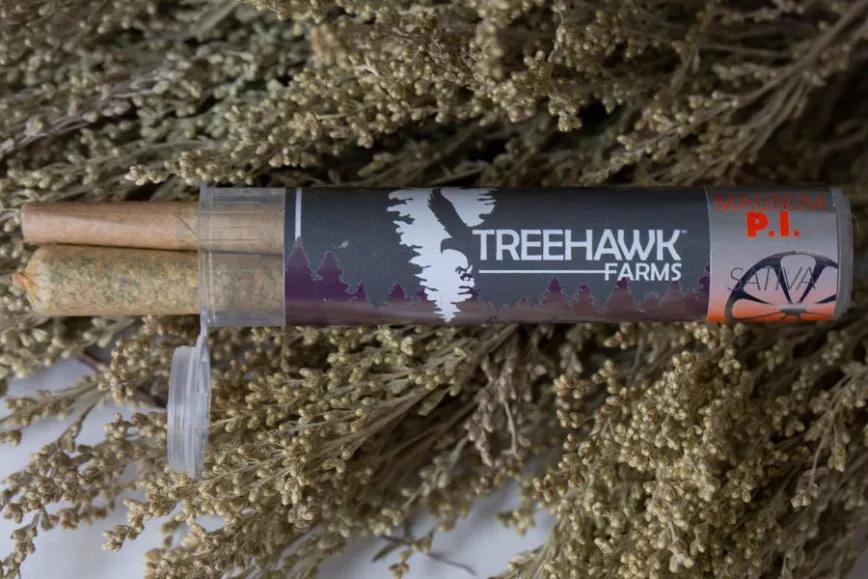  Magnum PI de TreeHawk Farms: Estos vienen con un pedazo de cogollo que acompaña al paquete de porretes.