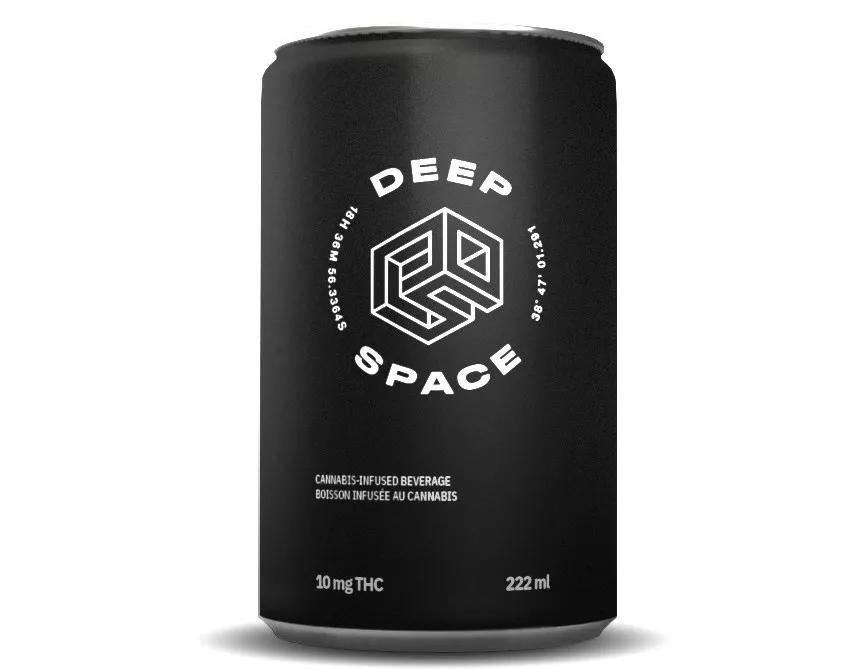 Deep Space Carbonated Beverage:  Bebida carbonatada que contiene 20mg. por cada botella de 222ml. ¿Será esta la bebida que sustituirá a las bebidas carbonatadas “energéticas” en el mercado de la juventud jugona? El tiempo lo dirá.