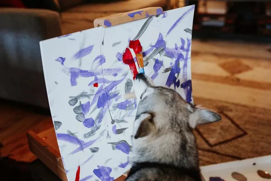 Compra un cuadro pintado por un perro y recibe marihuana gratis