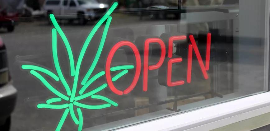 Los Ángeles da el visto bueno al reinicio del mercado de los dispensarios de marihuana