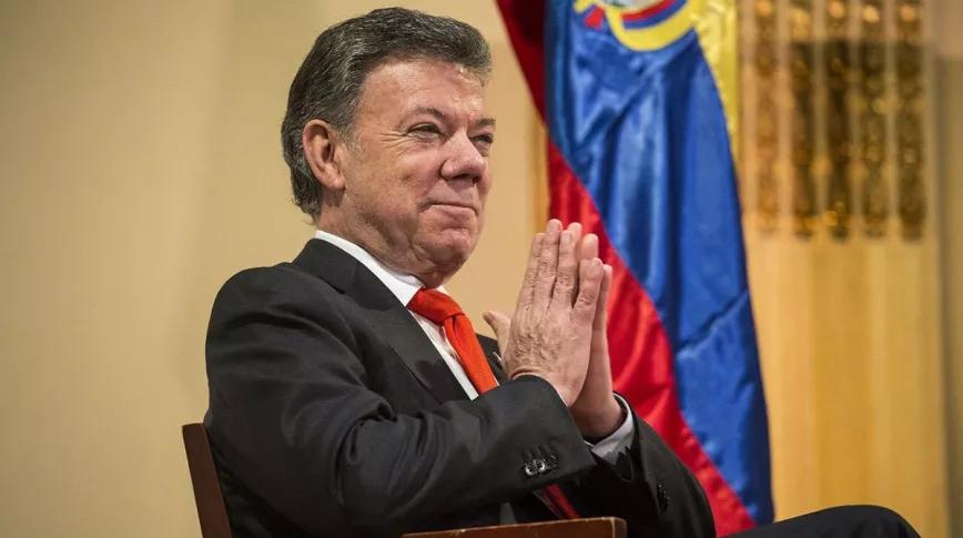 El expresidente Manuel Santos reconoce su error por mantener la prohibición de las drogas 
