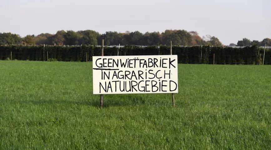 Grupos de vecinos protestan en Países Bajos contra la instalación de cultivos legales de cannabis