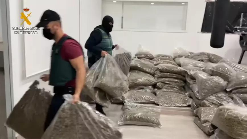 La Guardia Civil interviene 5,6 toneladas de marihuana en Almería 