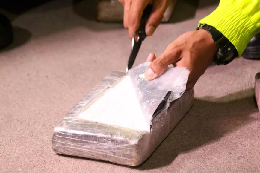 Acusan a un auxiliar de la Fiscalía paraguaya de cambiar cocaína por harina 