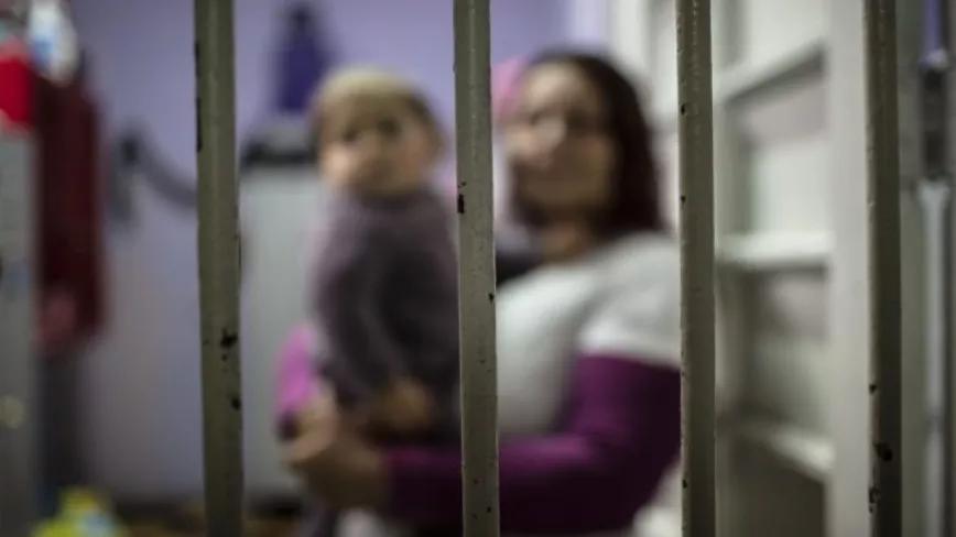 Cada vez más mujeres van a la cárcel por drogas en Uruguay debido a una polémica ley 