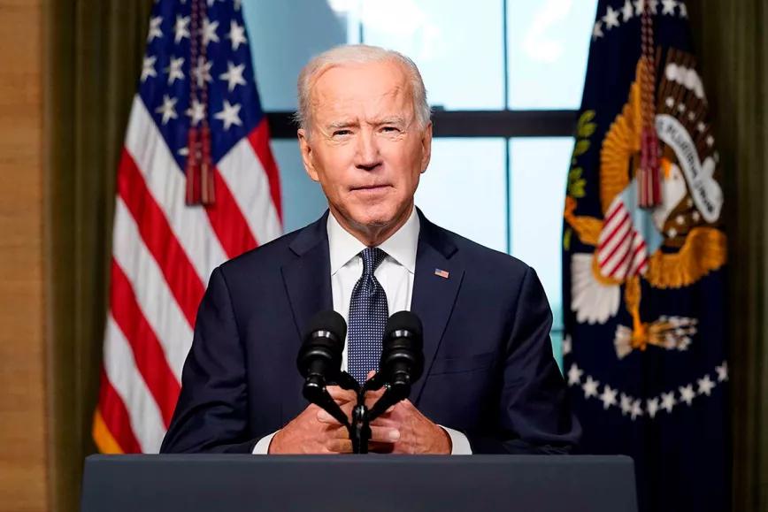 Joe Biden promueve la equidad mencionando los fallos de la prohibición del cannabis