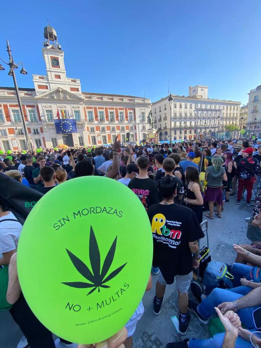 Multas y amenaza de desalojo: Así acabó la Marcha Mundial de la Marihuana en Madrid