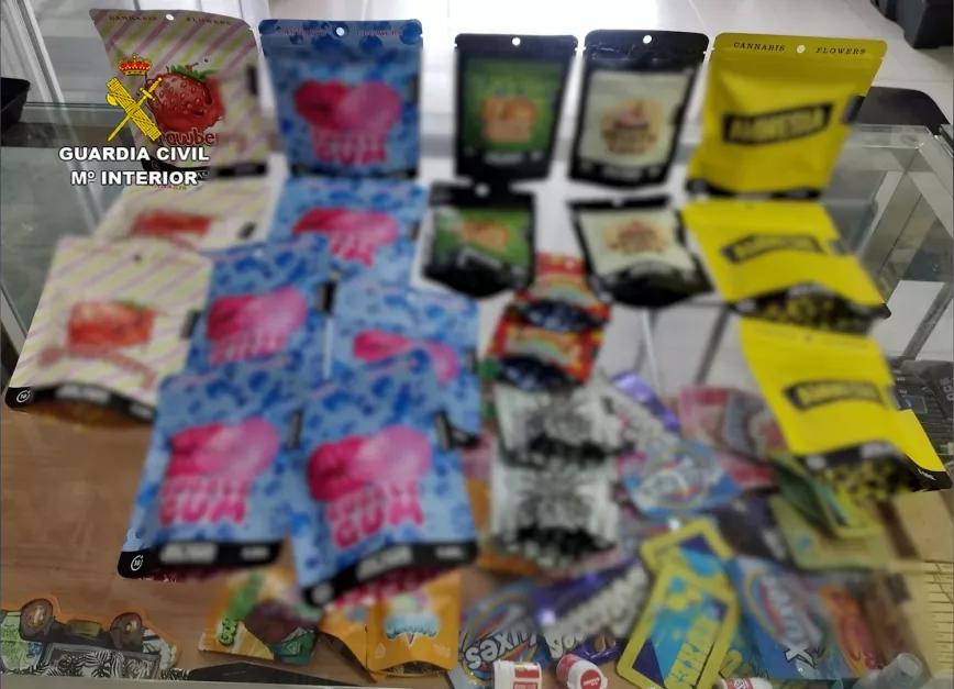 La policía confunde CBD con marihuana y sus envases con bolsas de chuches