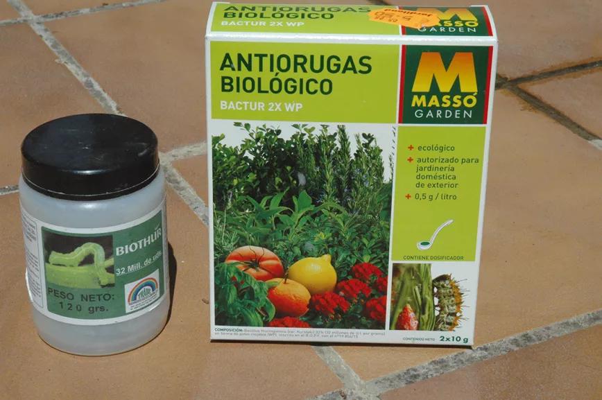 Dos presentaciones comerciales de Bacillus thuringiensis, el mejor pesticida contra orugas. 