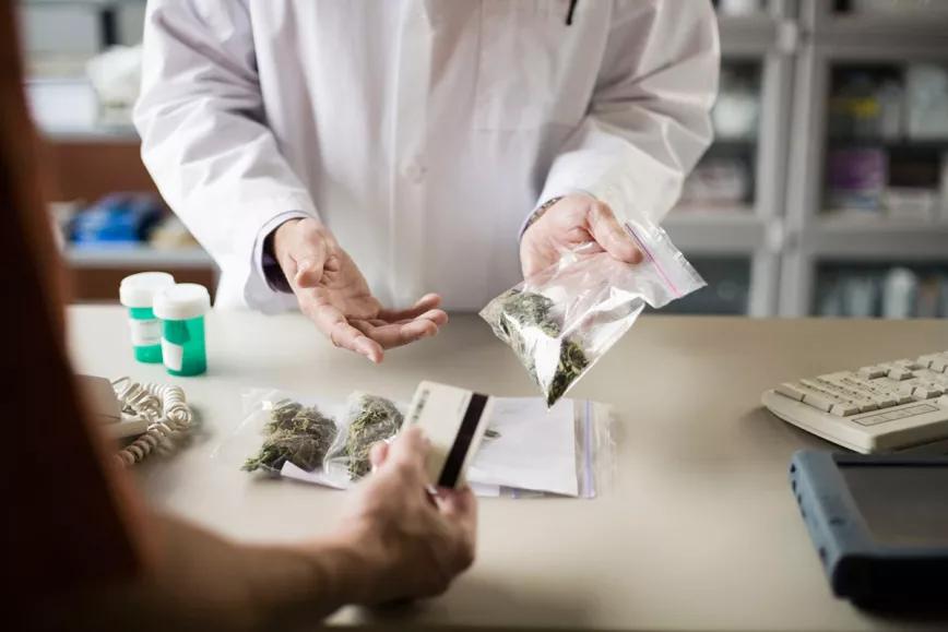 La DEA carga contra el estado de Georgia por vender cannabis medicinal en farmacias 