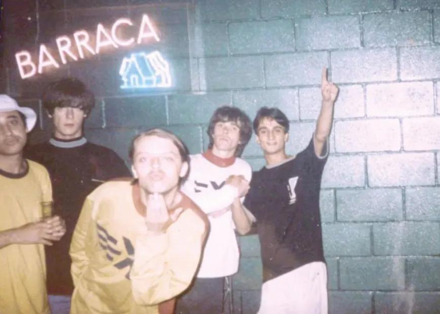 The Stone Roses fotografiados en septiembre de 1989 en Barraca Bar, Valencia.