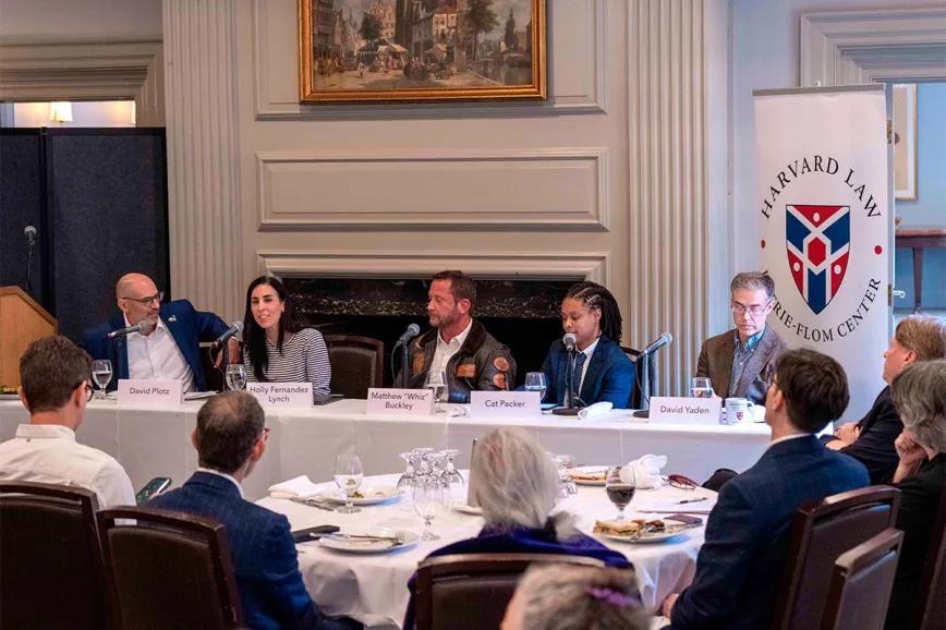 Harvard discute legalización de psicodélicos sin repetir la fiebre del cannabis