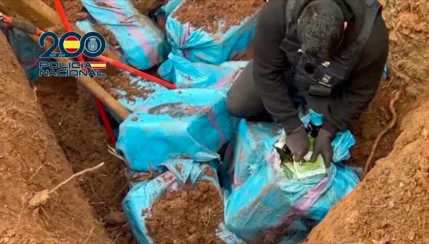 Descubren un ‘narcozulo’ con más de una tonelada de cocaína