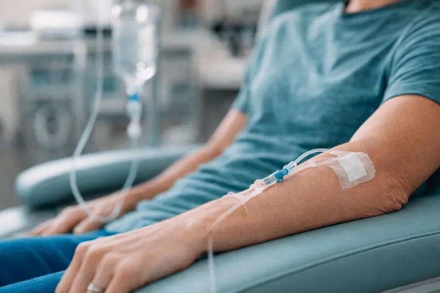 Francia autoriza ketamina intravenosa ante crisis suicidas graves