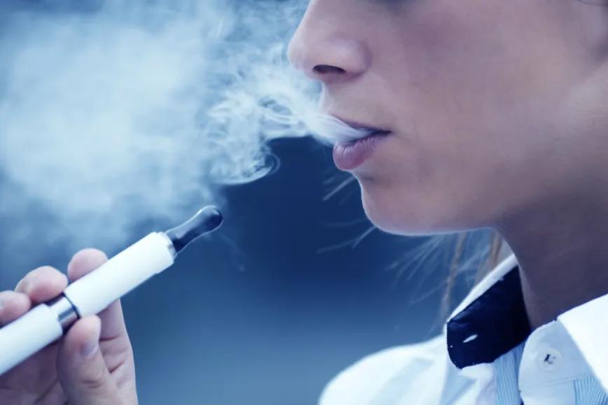 El vapeo desplaza al cigarrillo como inicio juvenil en Irlanda