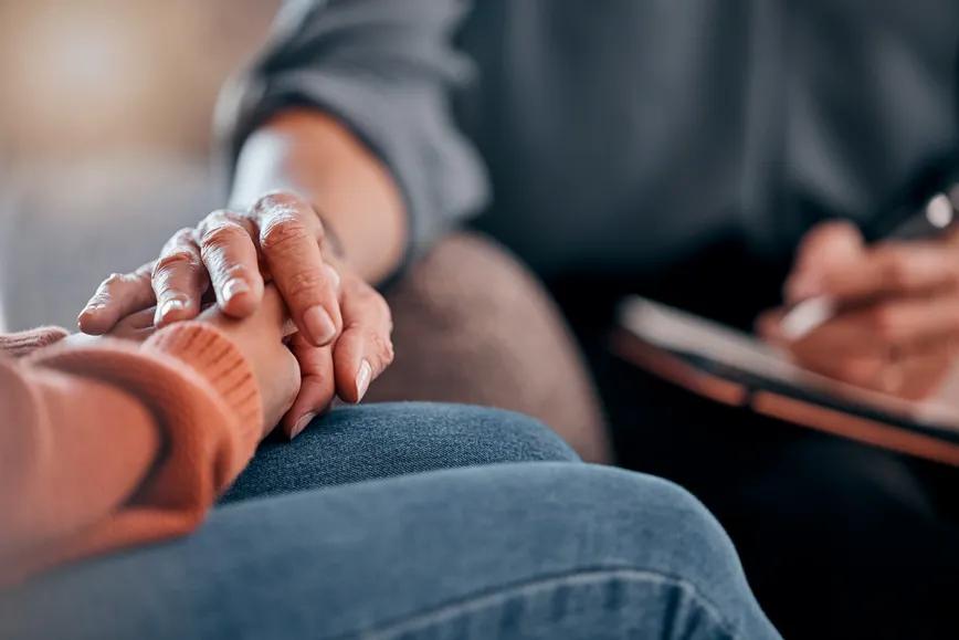 Las adicciones dificultan el acceso de mujeres a protección contra la violencia