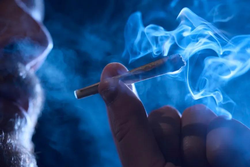Un estudio rastrea qué compuestos genera el THC al calentarse