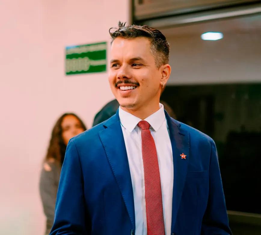 Un policía antiprohibicionista llega al Parlamento de un estado brasileño