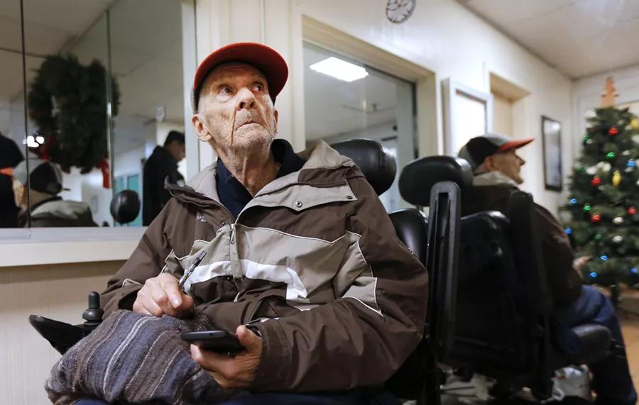 Consumidor de cannabis medicinal de 78 años desalojado de su vivienda subsidiada