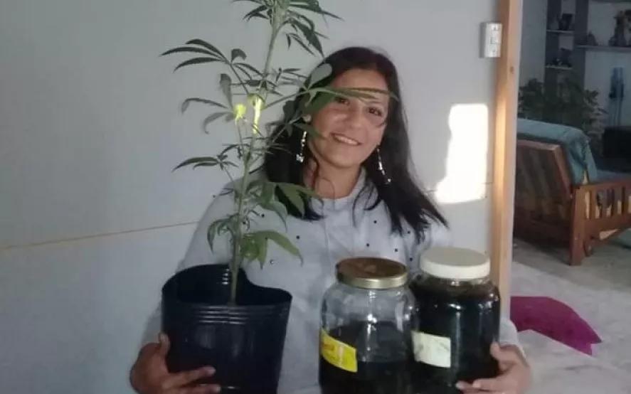 Justicia de Argentina devuelve las plantas de marihuana para tratamiento medicinal a su propietaria