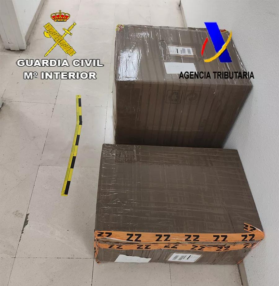 La Guardia Civil detiene un envío de cáñamo industrial producido en Granada
