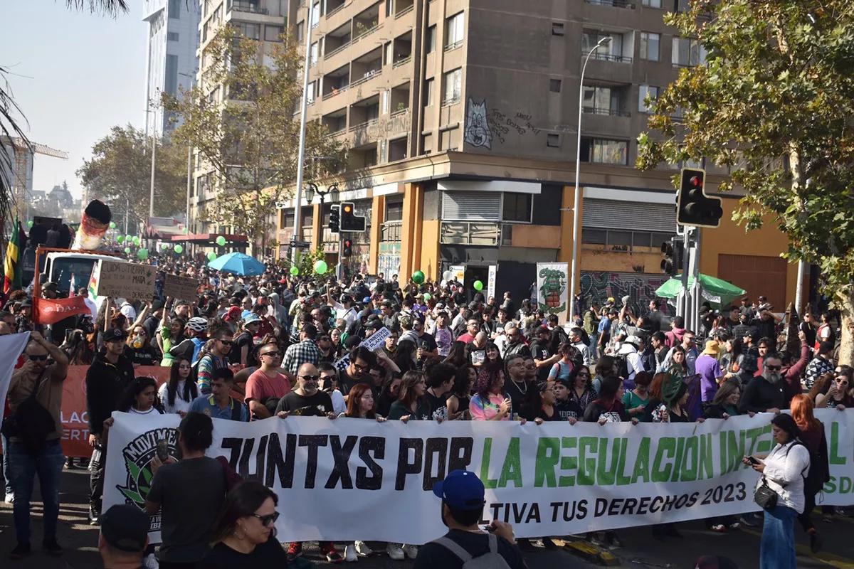 Chile pide la legalización del cannabis en la 17ª Marcha Cultiva tus Derechos 