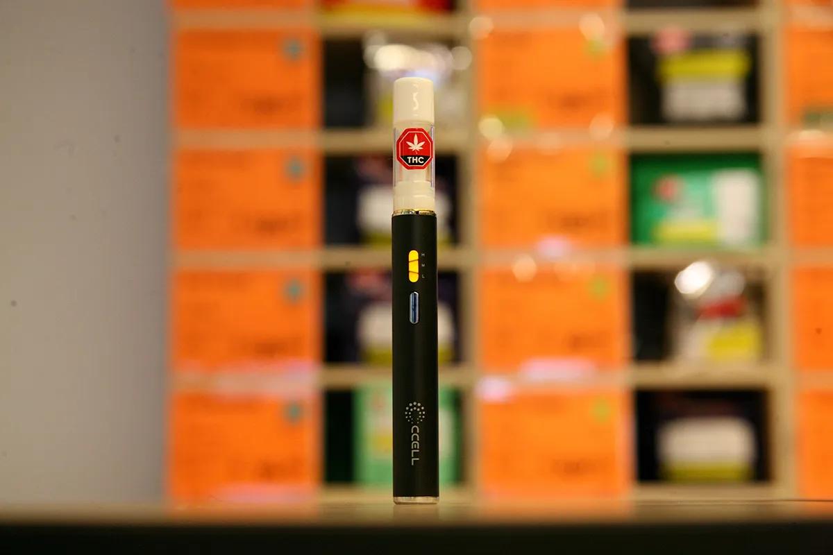 Quebec regula la venta de vaporizadores de cannabis